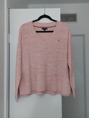 Tommy Hilfiger | Pink V-neck Textured Stripe Sweater